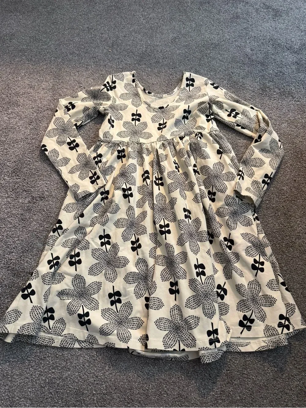 Hanna Andersson Cream Dress with Black Floral Print Sz 140cm